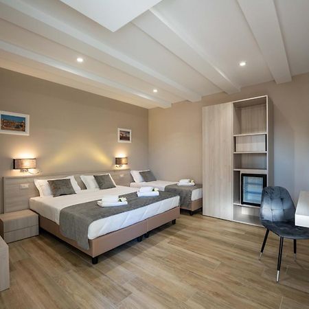 קומאקיו Villa Carducci מראה חיצוני תמונה